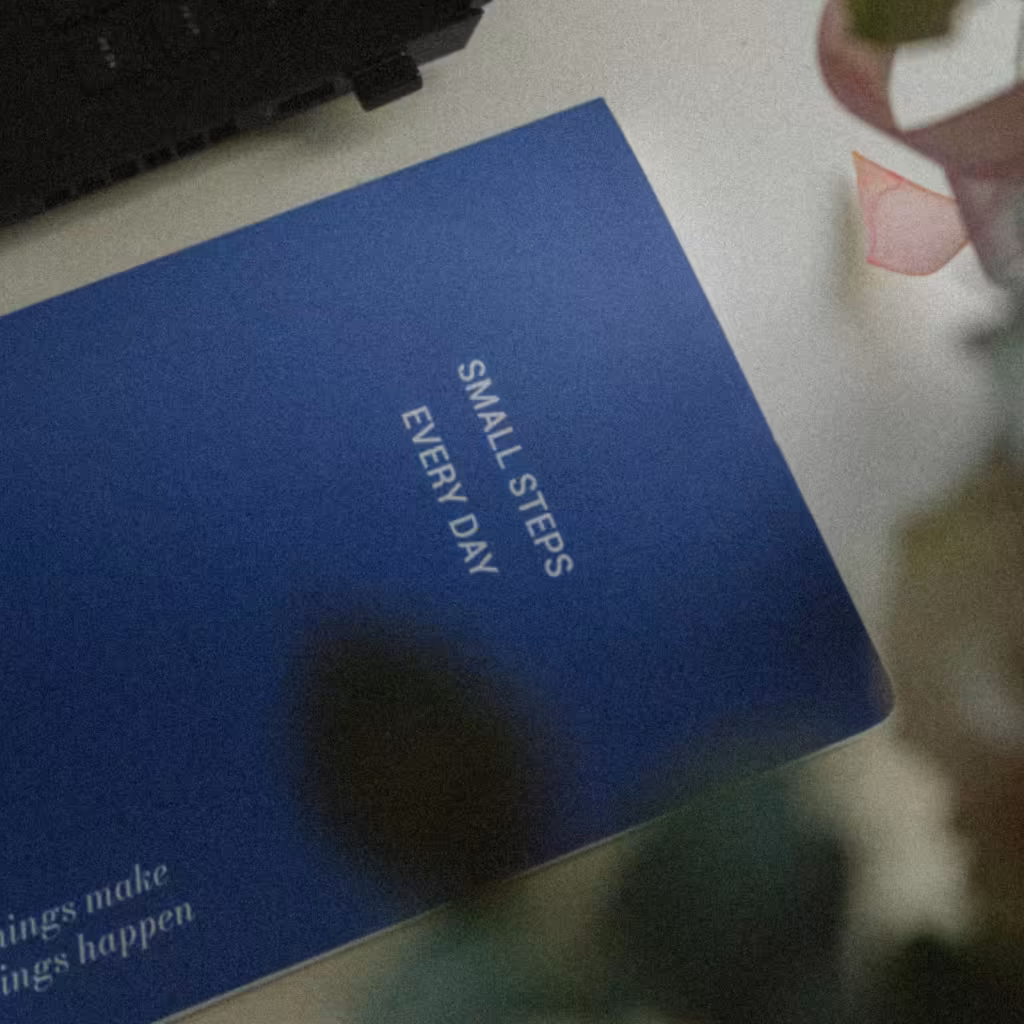 luzaan services book